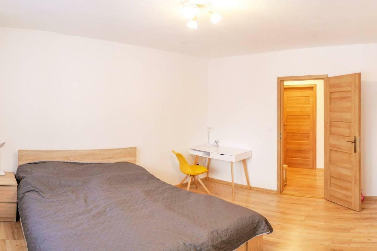 2 Bedroom Flat In The Heart Of Liptovský Mikuláš 외부 사진
