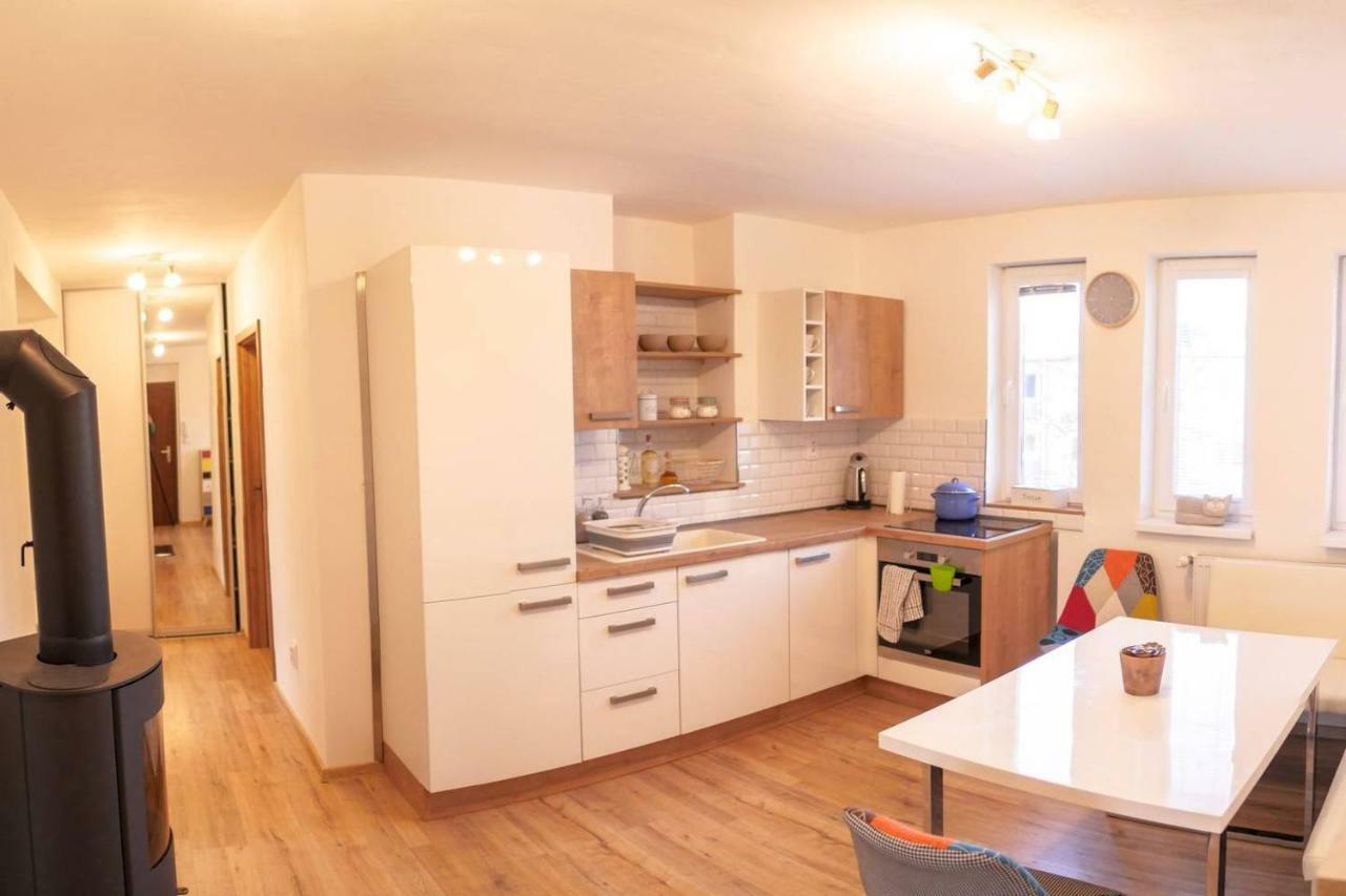 2 Bedroom Flat In The Heart Of Liptovský Mikuláš 외부 사진